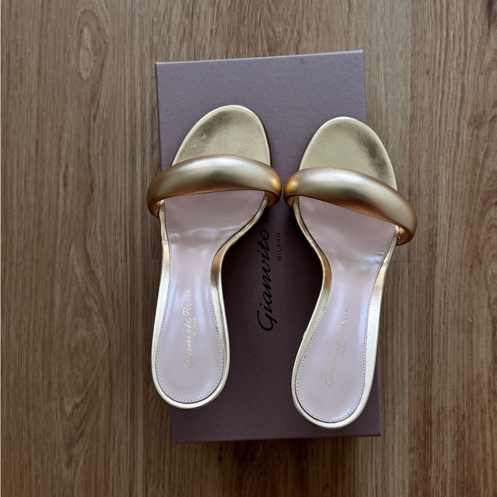 Gianvito Rossi Gold Women's Sandals